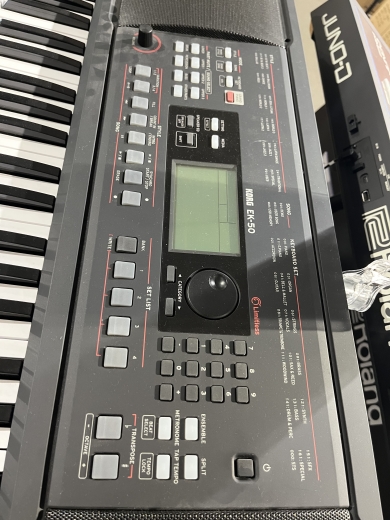 Korg - EK-50L 61-key Entertainer Keyboard (Arranger) 2